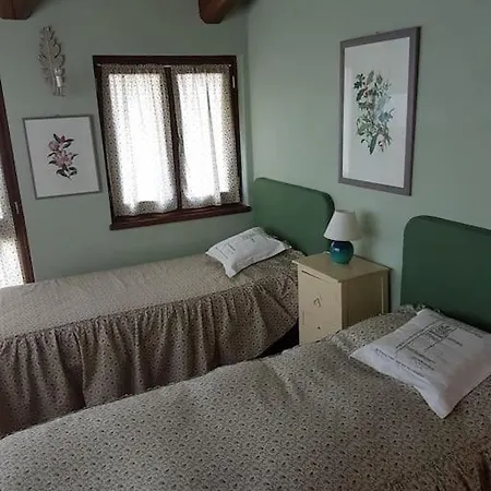 Cascina Vercellina Con Piscina Villa Salussola