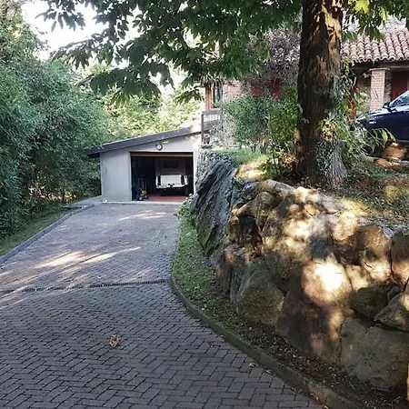 Cascina Vercellina Con Piscina
