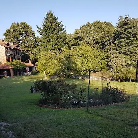 Cascina Vercellina Con Piscina